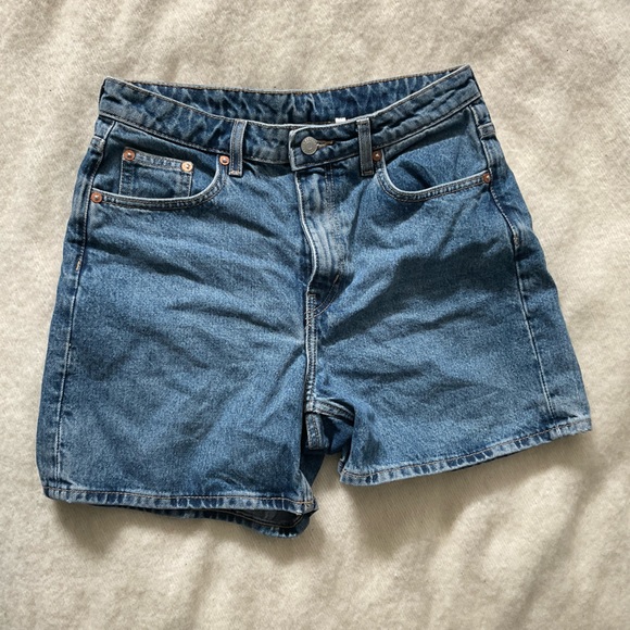 Weekday high rise shorts - Picture 1 of 2